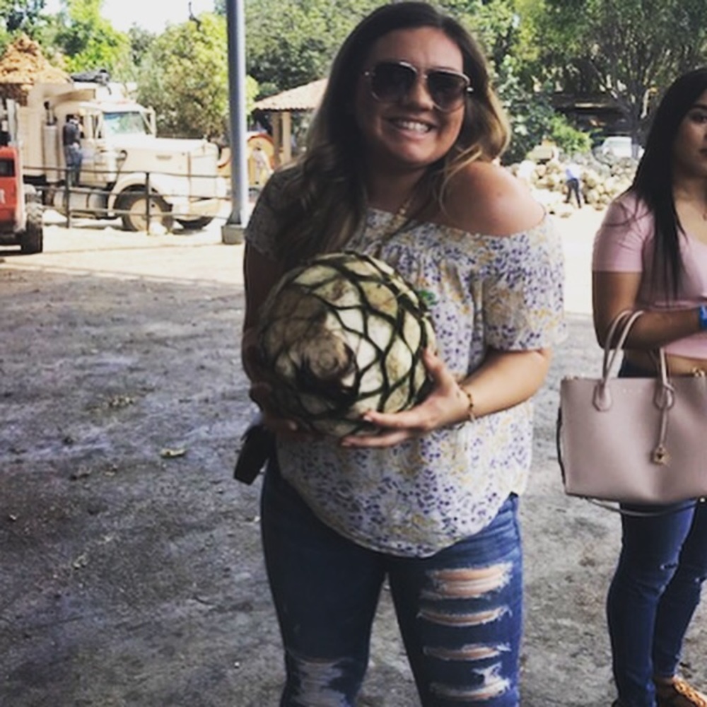 Meet your Posher, Jannet